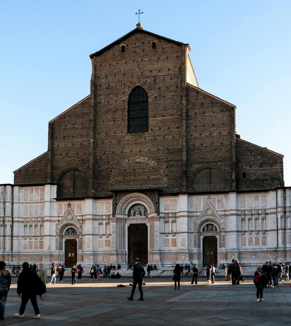 Golf, Food & Wine tour in Bologna (2026)